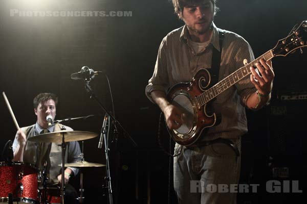 MUMFORD AND SONS - 2010-02-21 - PARIS - La Maroquinerie - 